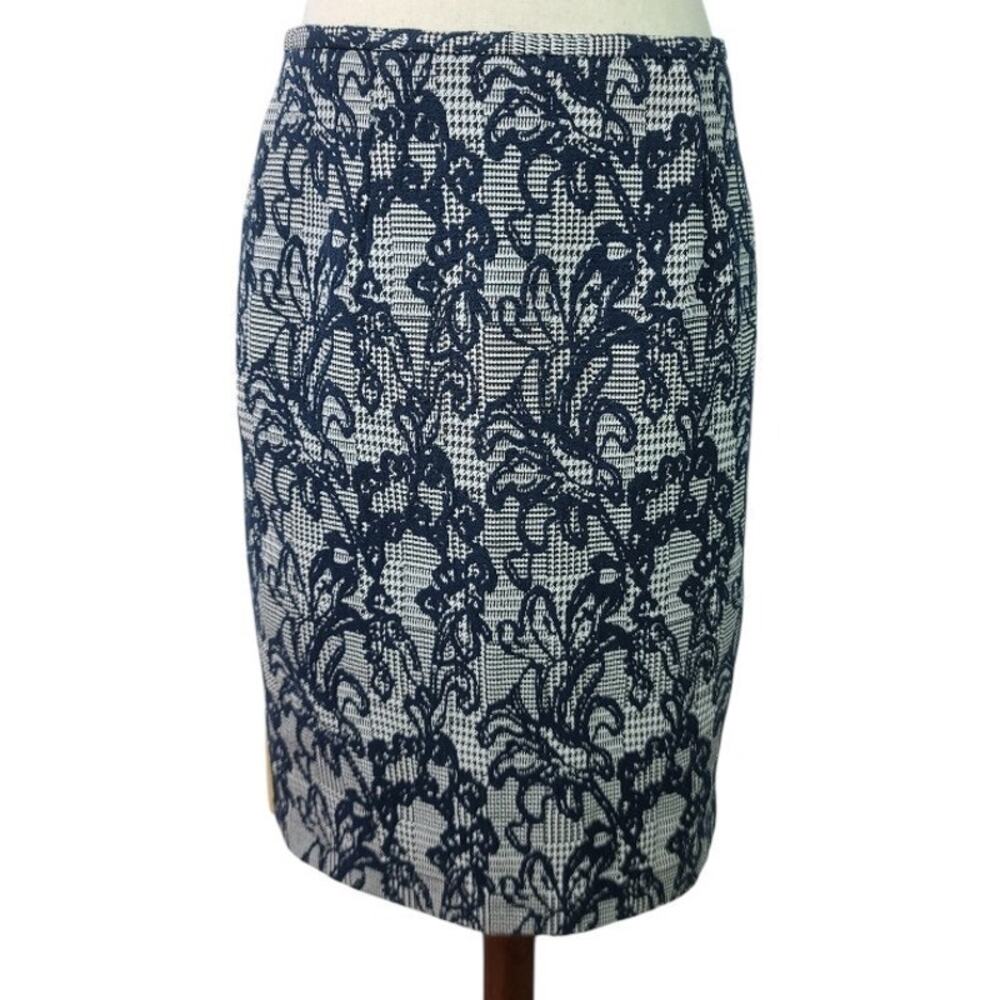 Brooks Brothers Dark Blue White Lined Embroidered Skirt NEW Size 8